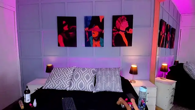 Elizabeth Santos online show from 10-27-25, 10:14