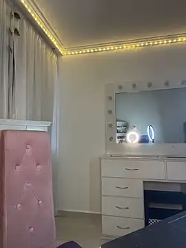 Snapshot of lina_pink chatting on 03-03-26, 10:15 lina pink online show from 03-03-26, 10:15