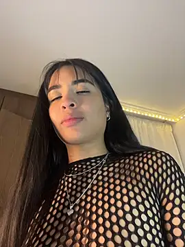 Snapshot of lina_pink chatting on 03-08-26, 02:04 lina pink online show from 03-08-26, 02:04