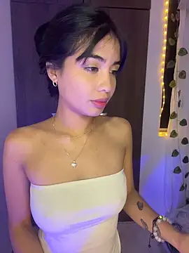 Snapshot of lina_pink chatting on 04-03-26, 01:58 lina pink online show from 04-03-26, 01:58