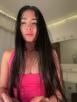 lina pink online show from 05-18-26, 03:57