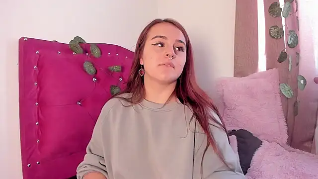 Snapshot of evy_orange1 chatting on 12-09-24, 05:30 evy orange1 online show from 12-09-24, 05:30