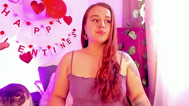 Snapshot of evy_orange1 chatting on 02-02-25, 02:45 evy orange1 online show from 02-02-25, 02:45