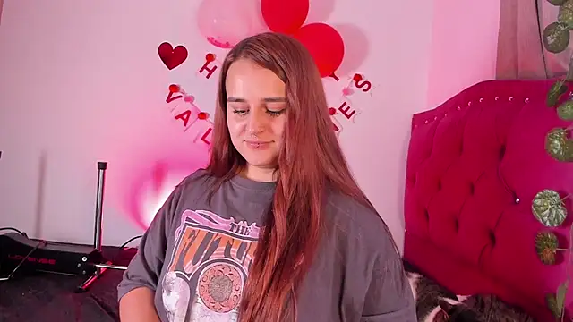 Snapshot of evy_orange1 chatting on 02-12-25, 07:45 evy orange1 online show from 02-12-25, 07:45