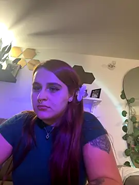 Snapshot of evy_orange1 chatting on 09-11-25, 01:49 evy orange1 online show from 09-11-25, 01:49