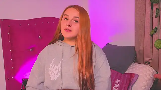 Snapshot of evy_orange1 chatting on 09-27-25, 02:49 evy orange1 online show from 09-27-25, 02:49