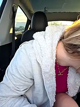 Giuliana baby online show from 11-21-25, 08:24