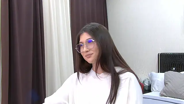 Snapshot of MonicaThompson chatting on 01-16-25, 02:41 MonicaThompson online show from 01-16-25, 02:41