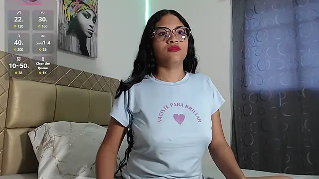 DAFNNEE ROSS online show from 10-28-25, 03:25