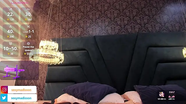 Snapshot of MADISSONLOVE_ chatting on 02-12-25, 03:16 MADISSONLOVE online show from 02-12-25, 03:16