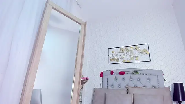 Snapshot of Katalella_murillo chatting on 03-15-25, 03:40 Katalella murillo online show from 03-15-25, 03:40