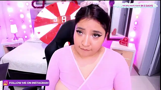 Emma monserrat online show from 02-15-25, 06:33