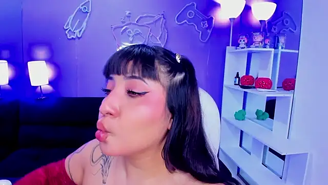 Emma monserrat online show from 05-04-26, 11:17