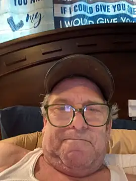 llovetoshowoff online show from 04-21-26, 05:06