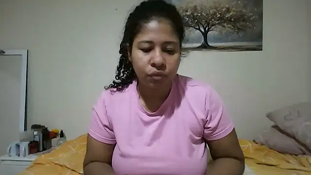 Ivon-09 online show from 06-18-26, 12:09