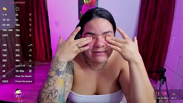 Sharon hils online show from 01-27-25, 02:57