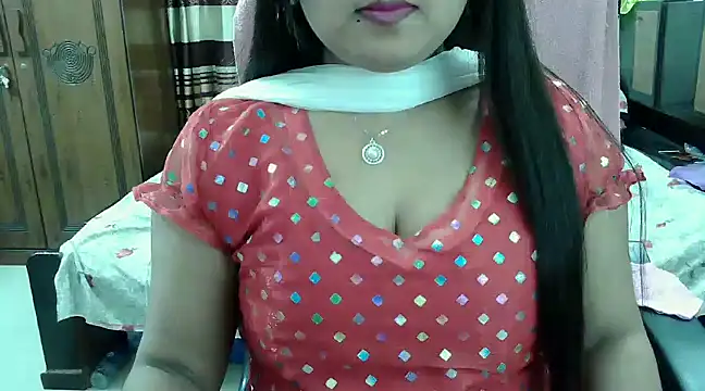 SweetGirlRani143 online show from 01-11-25, 03:20