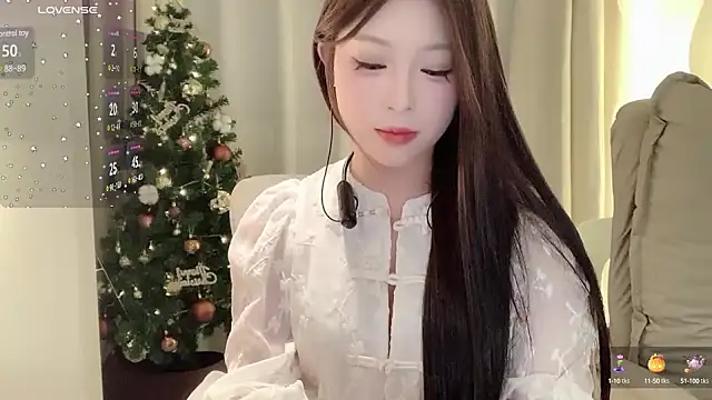 zhuzhu-520- online show from 12-19-24, 04:35