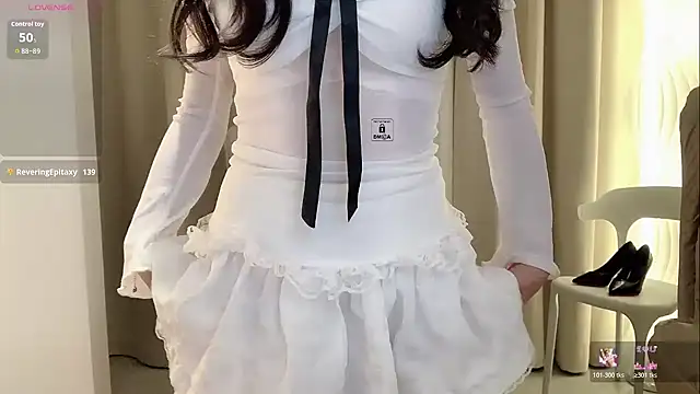 zhuzhu-520- online show from 11-01-25, 03:58