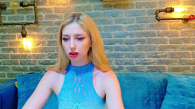 LisaCaprice online show from 07-31-26, 03:39