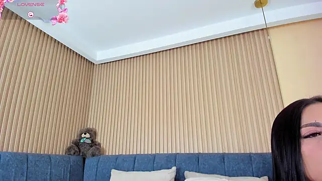 kathecute   online show from 10-17-25, 01:31