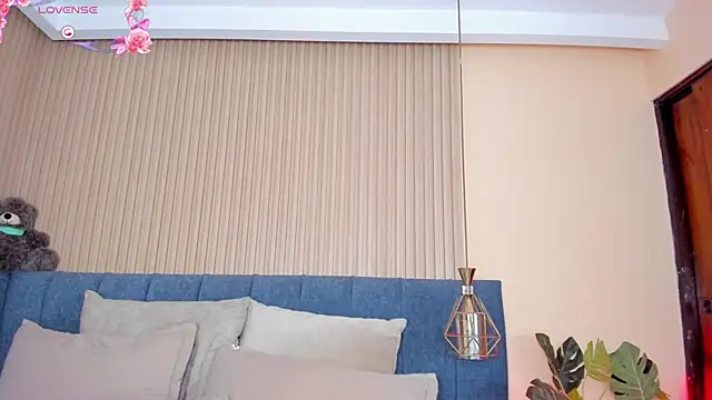 kathecute   online show from 02-15-26, 12:14