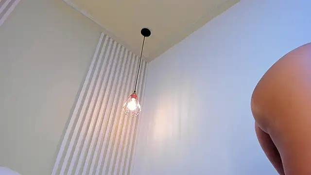 annawelk  online show from 01-29-25, 06:28