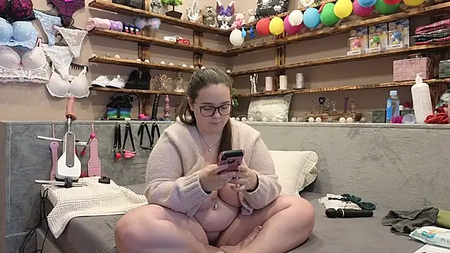 Kimberly-Caprice online show from 02-13-25, 08:38