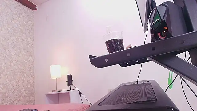 nicol f online show from 01-07-25, 07:17