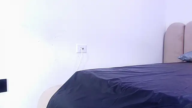 nicol f online show from 02-05-26, 03:11