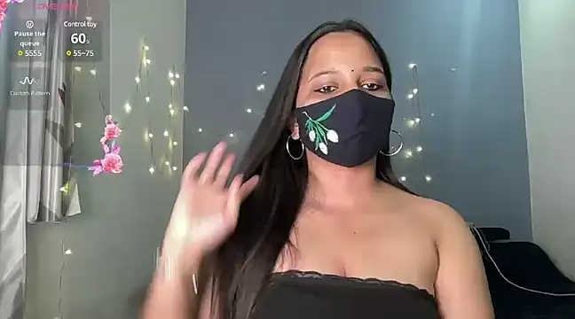 Varnika aarora online show from 03-17-25, 11:00