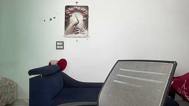 Varnika aarora online show from 09-16-25, 04:13