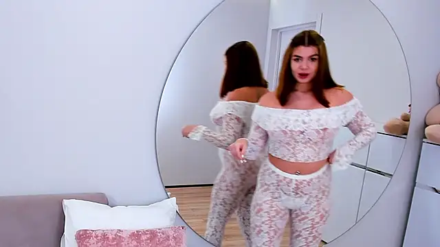 MelanieCarterr online show from 11-13-25, 04:17