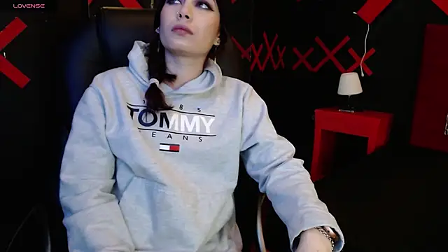  yuyi online show from 01-20-25, 12:07