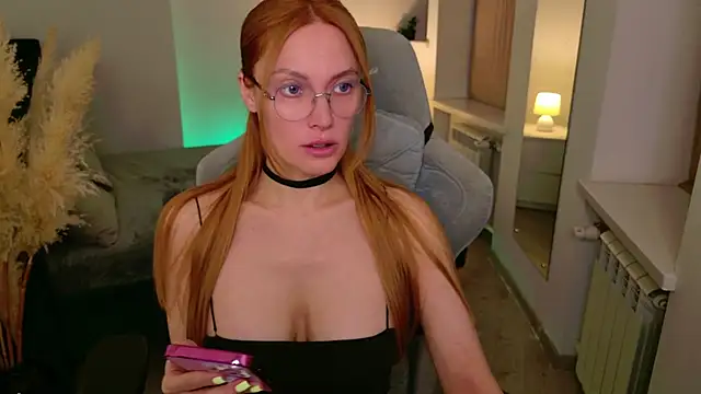 Love Call online show from 10-11-25, 05:17