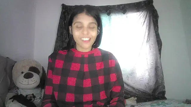 Snapshot of Michi_sexy chatting on 01-25-25, 04:57 Michi sexy online show from 01-25-25, 04:57