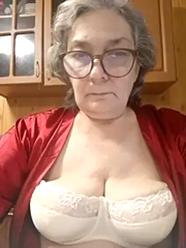 Snapshot of IrinaSweet54 chatting on 06-27-26, 03:17 IrinaSweet54 online show from 06-27-26, 03:17