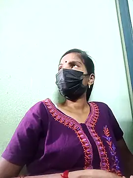 anusiya01 online show from 01-25-25, 07:06