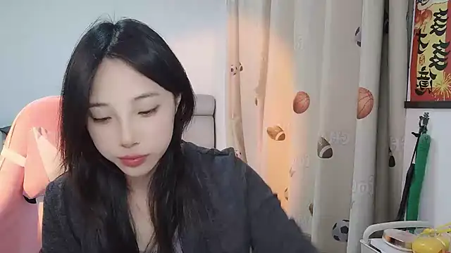 ooo   mimi online show from 02-24-25, 11:43
