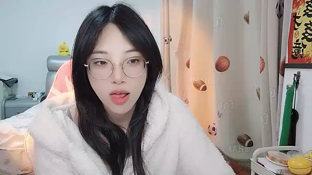 ooo   mimi online show from 02-25-25, 11:08