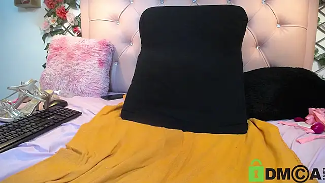 ElizabethSweet  online show from 03-12-25, 10:39