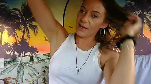 Sexyhottpunani online show from 10-17-25, 09:39