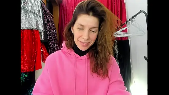 Snapshot of YourSuperModel chatting on 04-09-26, 01:49 YourSuperModel online show from 04-09-26, 01:49
