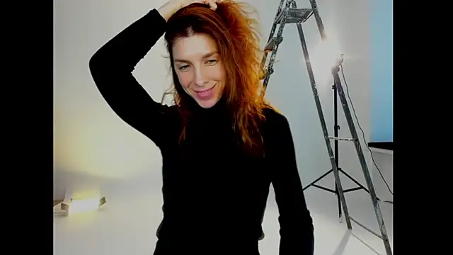 Snapshot of YourSuperModel chatting on 05-01-26, 02:32 YourSuperModel online show from 05-01-26, 02:32