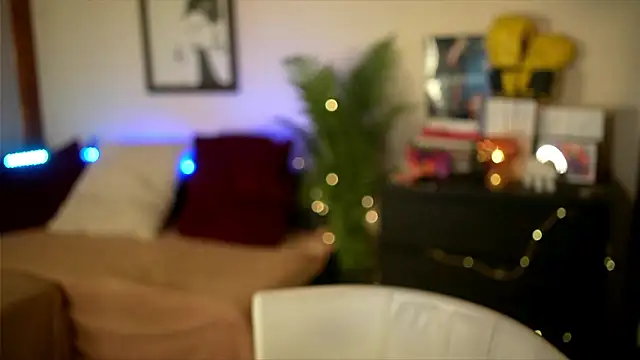 Bellis Perenis online show from 03-19-26, 05:39