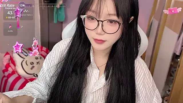 Snapshot of xiSSts chatting on 12-12-24, 08:10 xiSSts online show from 12-12-24, 08:10