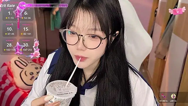 Snapshot of xiSSts chatting on 12-12-24, 11:47 xiSSts online show from 12-12-24, 11:47