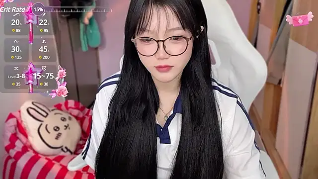 Snapshot of xiSSts chatting on 12-13-24, 02:54 xiSSts online show from 12-13-24, 02:54