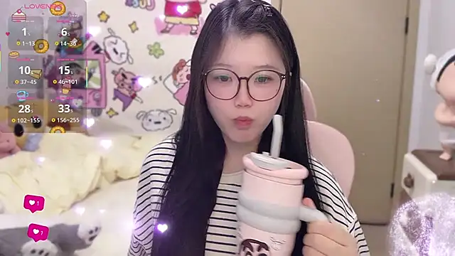 Snapshot of xiSSts chatting on 11-08-25, 01:50 xiSSts online show from 11-08-25, 01:50