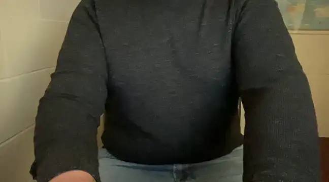 Snapshot of ThongerBBro chatting on 12-22-24, 07:31 ThongerBBro online show from 12-22-24, 07:31